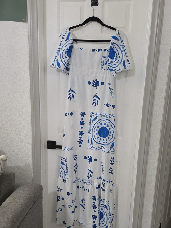 Dresses & Skirts - White and Blue Printed Maxi Dress with Puff Sleeves